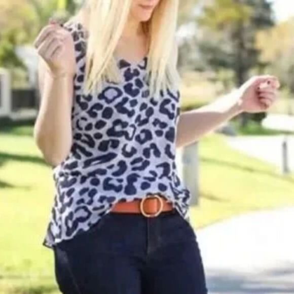 cabi Feline Purple Lavender Animal Print Peplum Blouse - Picture 3 of 11